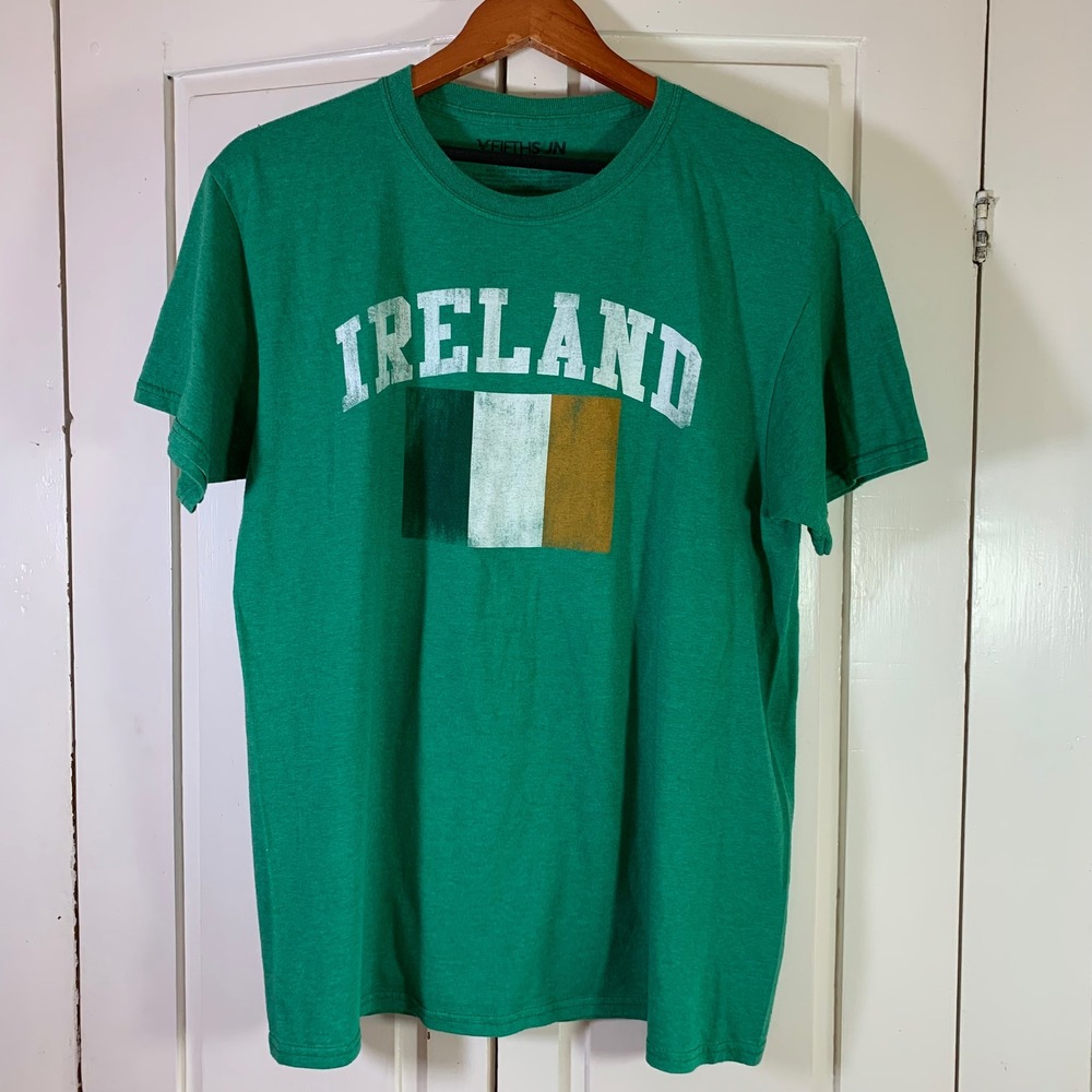 Fifth Sun‎ Ireland Graphic T-Shirt Medium Irish Flag Short Sleeve Distressed